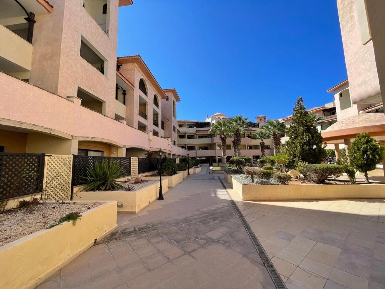 Queens Gardens Paphos Exterior foto